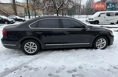 Седан Volkswagen Passat 2015 в Киеве