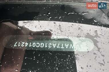 Седан Volkswagen Passat 2015 в Киеве