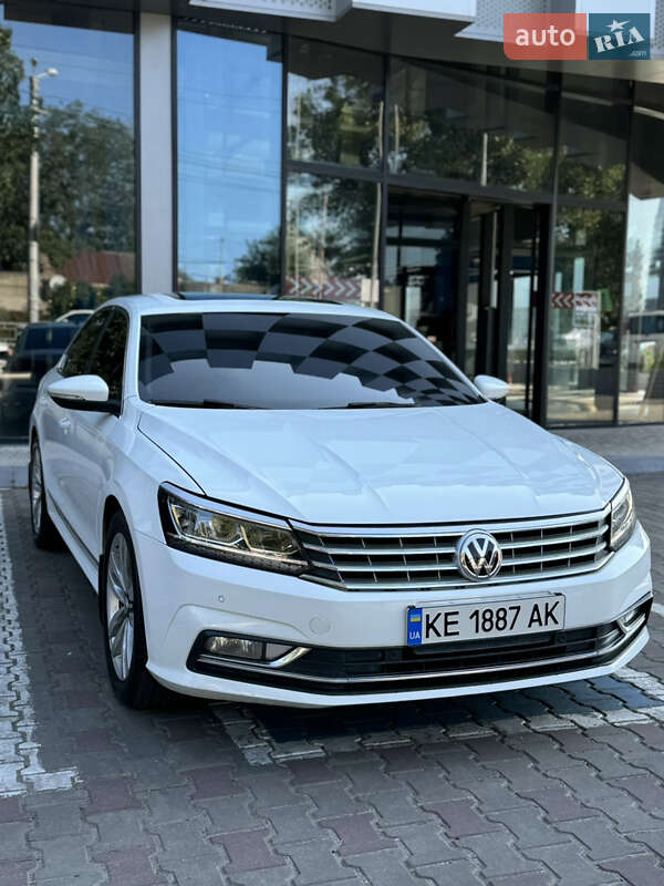 Седан Volkswagen Passat 2017 в Одесі