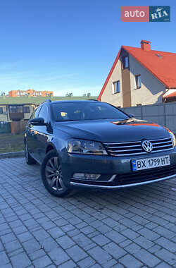 Універсал Volkswagen Passat 2012 в Кам'янець-Подільському