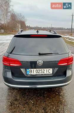 Універсал Volkswagen Passat 2013 в Полтаві