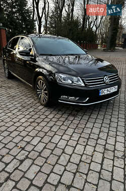 Седан Volkswagen Passat 2014 в Львові