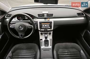 Седан Volkswagen Passat 2014 в Киеве