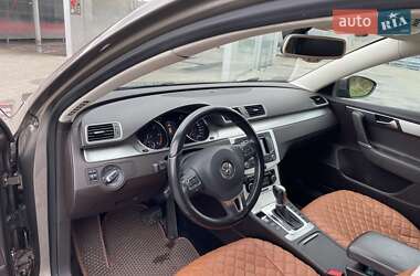 Універсал Volkswagen Passat 2010 в Львові