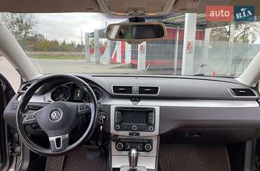 Універсал Volkswagen Passat 2010 в Львові