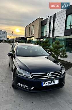 Універсал Volkswagen Passat 2012 в Хмельницькому