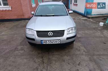 Седан Volkswagen Passat 2003 в Літині