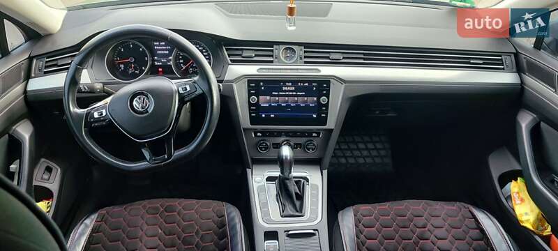 Универсал Volkswagen Passat 2019 в Новгородке