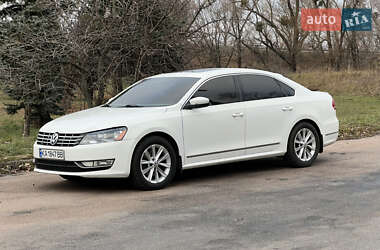 Седан Volkswagen Passat 2014 в Києві