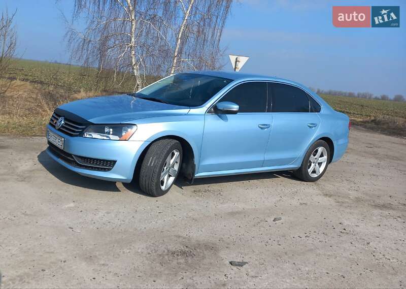 Седан Volkswagen Passat 2012 в Сумах
