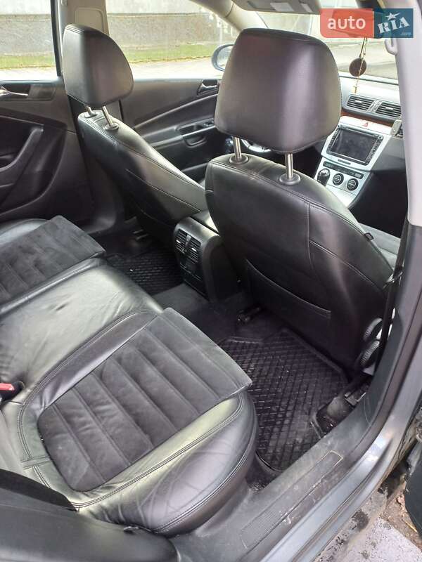 Універсал Volkswagen Passat 2007 в Винниках
