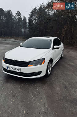 Седан Volkswagen Passat 2013 в Харкові