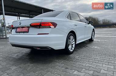 Седан Volkswagen Passat 2020 в Луцьку