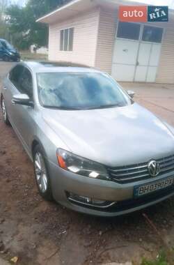 Седан Volkswagen Passat 2013 в Болграді