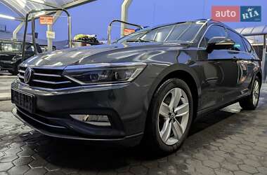 Універсал Volkswagen Passat 2019 в Луцьку