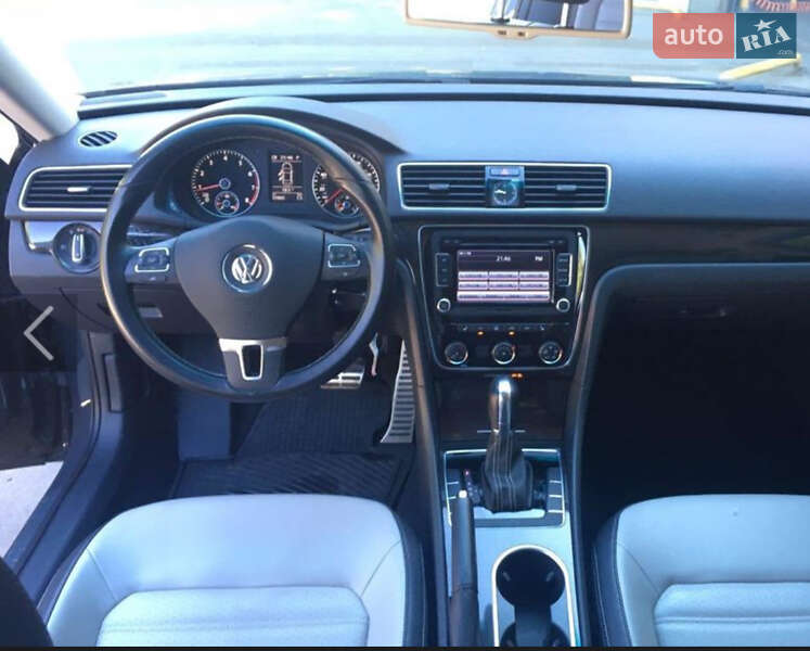 Седан Volkswagen Passat 2014 в Днепре