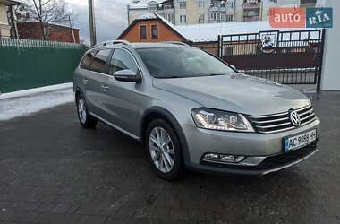 Універсал Volkswagen Passat 2012 в Луцьку