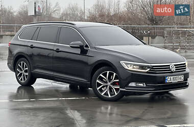 Универсал Volkswagen Passat 2015 в Киеве