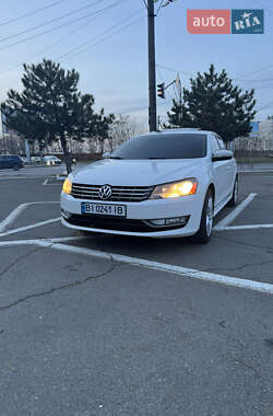 Седан Volkswagen Passat 2013 в Одессе