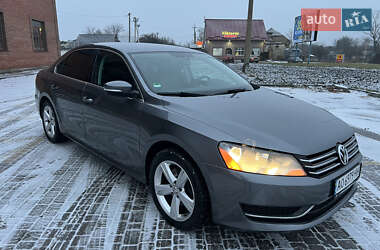 Седан Volkswagen Passat 2014 в Теофіполі