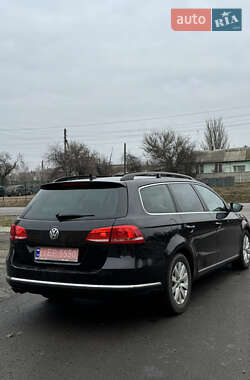 Універсал Volkswagen Passat 2012 в Конотопі