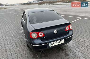 Седан Volkswagen Passat 2005 в Чернівцях