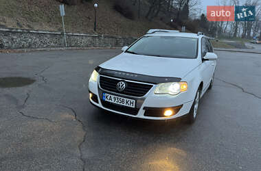 Універсал Volkswagen Passat 2009 в Києві