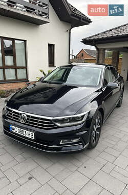 Седан Volkswagen Passat 2018 в Луцьку