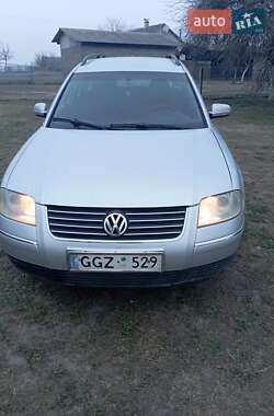 Універсал Volkswagen Passat 2004 в Зарічному