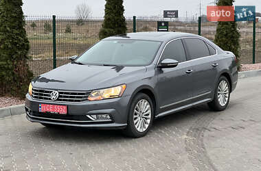 Седан Volkswagen Passat 2017 в 