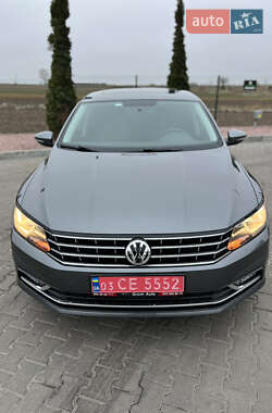 Седан Volkswagen Passat 2017 в 