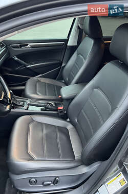 Седан Volkswagen Passat 2017 в 