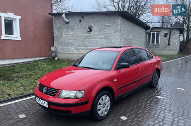 Седан Volkswagen Passat 1997 в Чернівцях