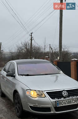 Седан Volkswagen Passat 2006 в Чернівцях