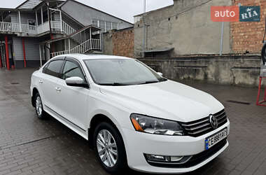 Седан Volkswagen Passat 2014 в Черновцах