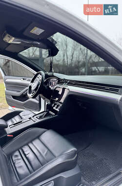 Седан Volkswagen Passat 2017 в 