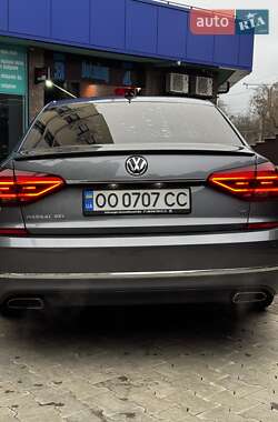 Седан Volkswagen Passat 2017 в Одессе