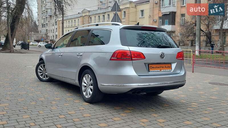 Универсал Volkswagen Passat 2015 в Одессе