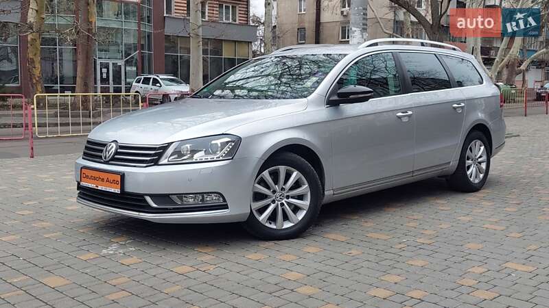 Универсал Volkswagen Passat 2015 в Одессе