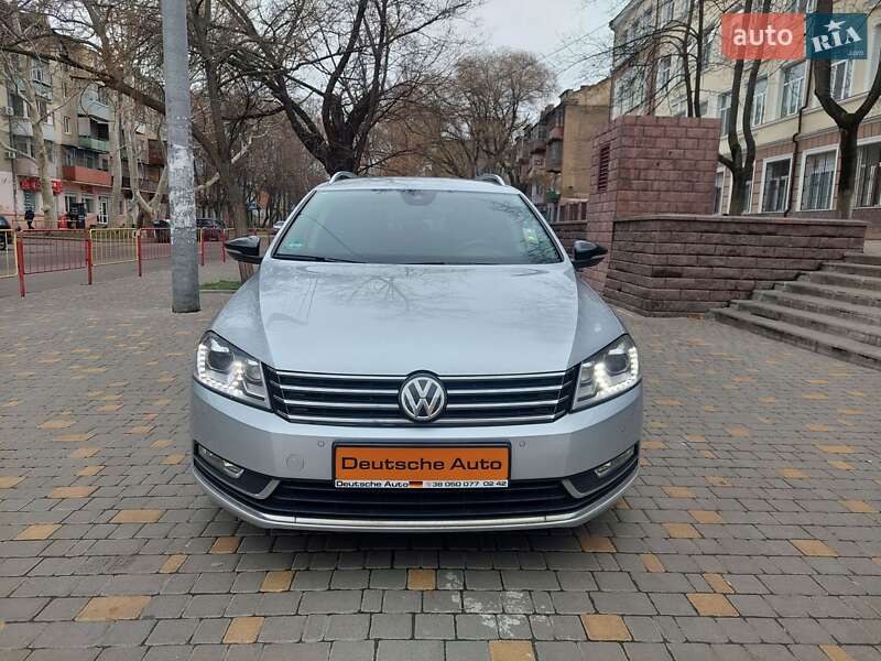 Универсал Volkswagen Passat 2015 в Одессе