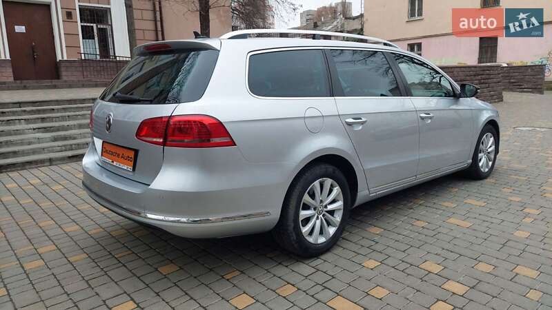 Универсал Volkswagen Passat 2015 в Одессе