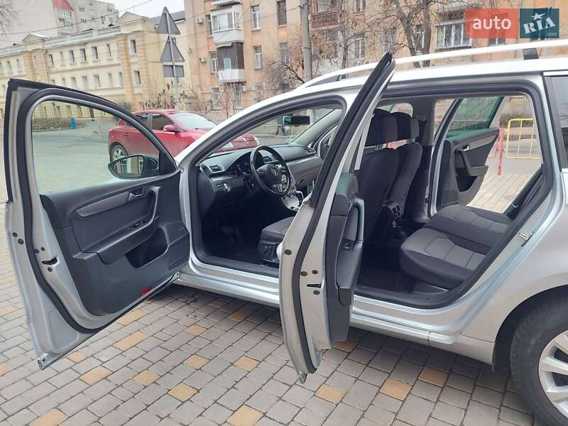 Универсал Volkswagen Passat 2015 в Одессе