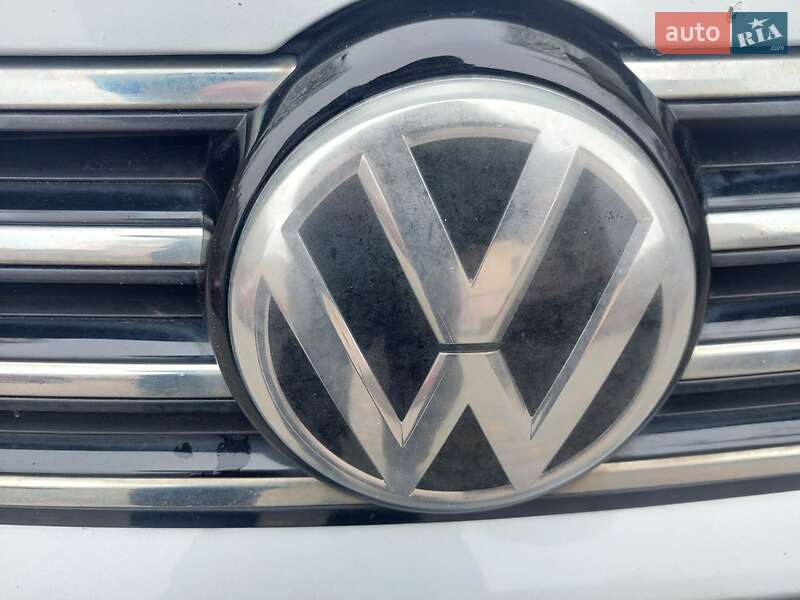 Универсал Volkswagen Passat 2015 в Одессе