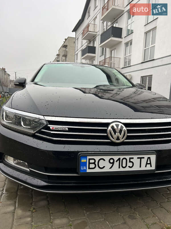 Універсал Volkswagen Passat 2016 в Старій Вижівці