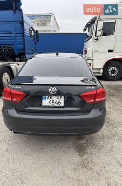 Седан Volkswagen Passat 2014 в Дніпрі