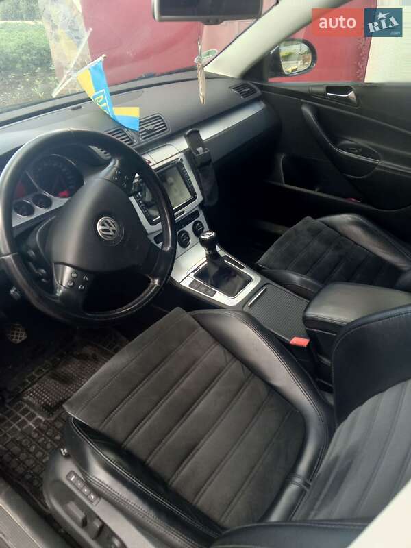 Универсал Volkswagen Passat 2008 в Ивано-Франковске