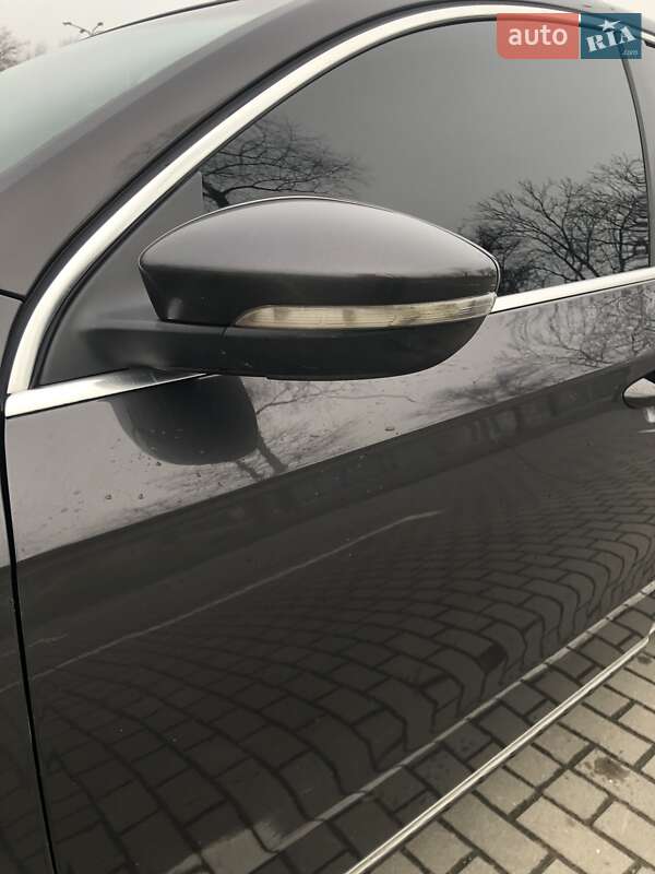 Седан Volkswagen Passat 2010 в Коломые