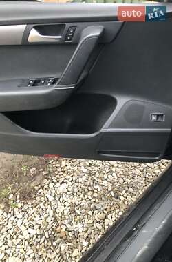 Седан Volkswagen Passat 2010 в 