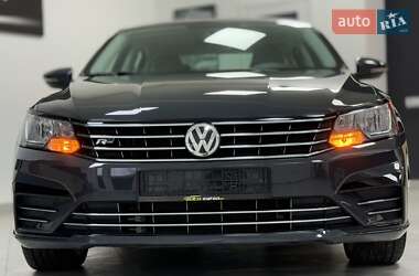 Седан Volkswagen Passat 2017 в Дрогобичі