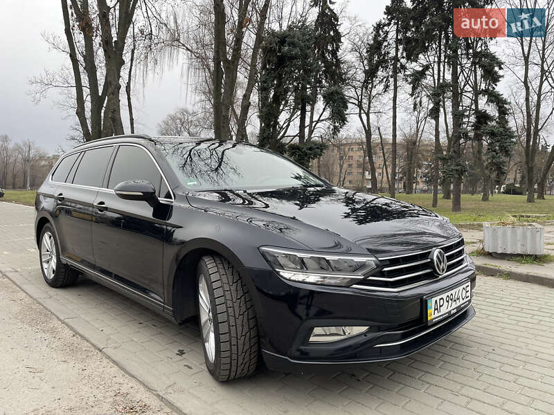 Універсал Volkswagen Passat 2019 в Запоріжжі